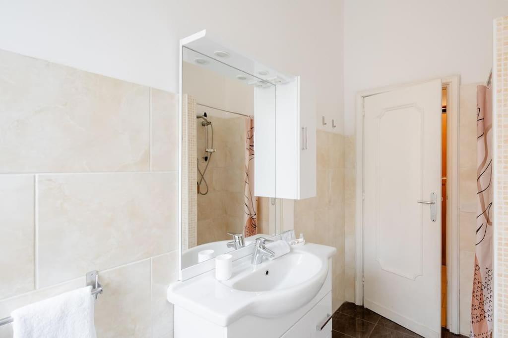 Dolcevita San Lorenzo Luxury Рим Экстерьер фото